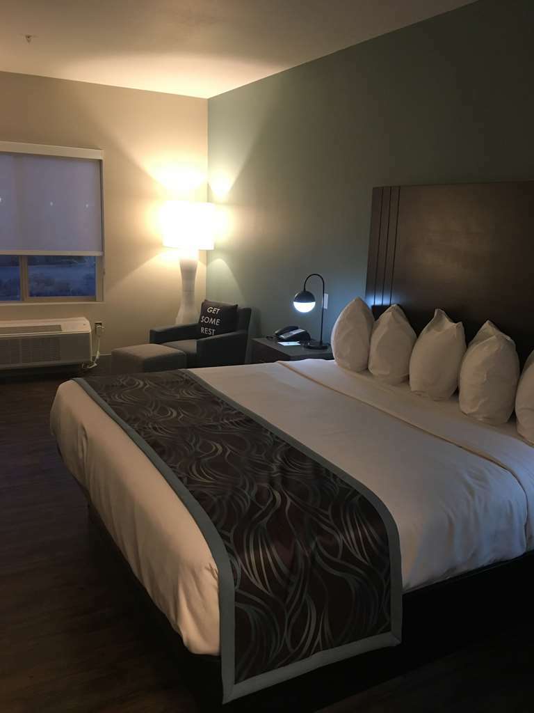 Best Western Plus New Barstow Inn & Suites Bilik gambar