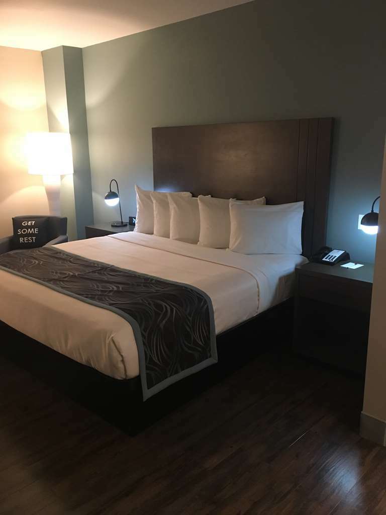 Best Western Plus New Barstow Inn & Suites Bilik gambar